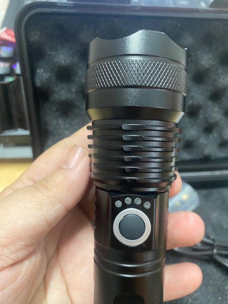 Đèn pin cầm tay Police 835 / PH50/ S39 loại 1 hộp vàng / đen xanh siêu sáng [BH 1 tuần]