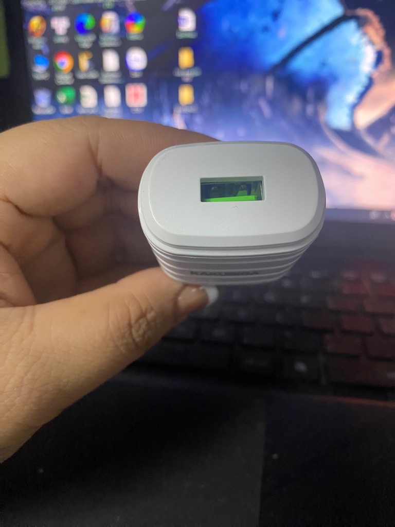 Cóc sạc 2.4A Kaku KSC-726 1 cổng USB EU Chân tròn chính hãng bn84 [BH: 1 Tháng] / pktn sale