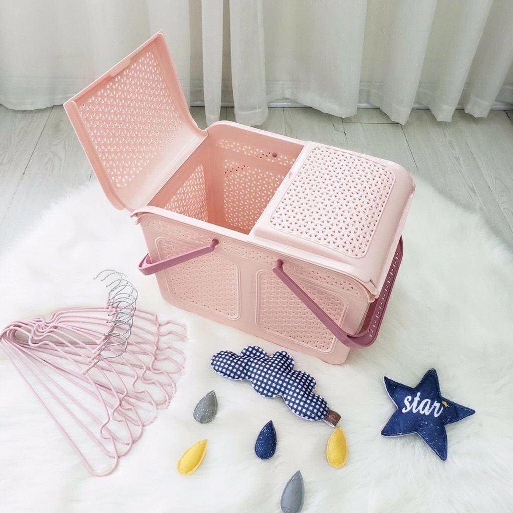 Giỏ nhựa có nắp đựng đồ đi sanh, đồ sơ sinh 46 x 32 x 29 [BH: None]