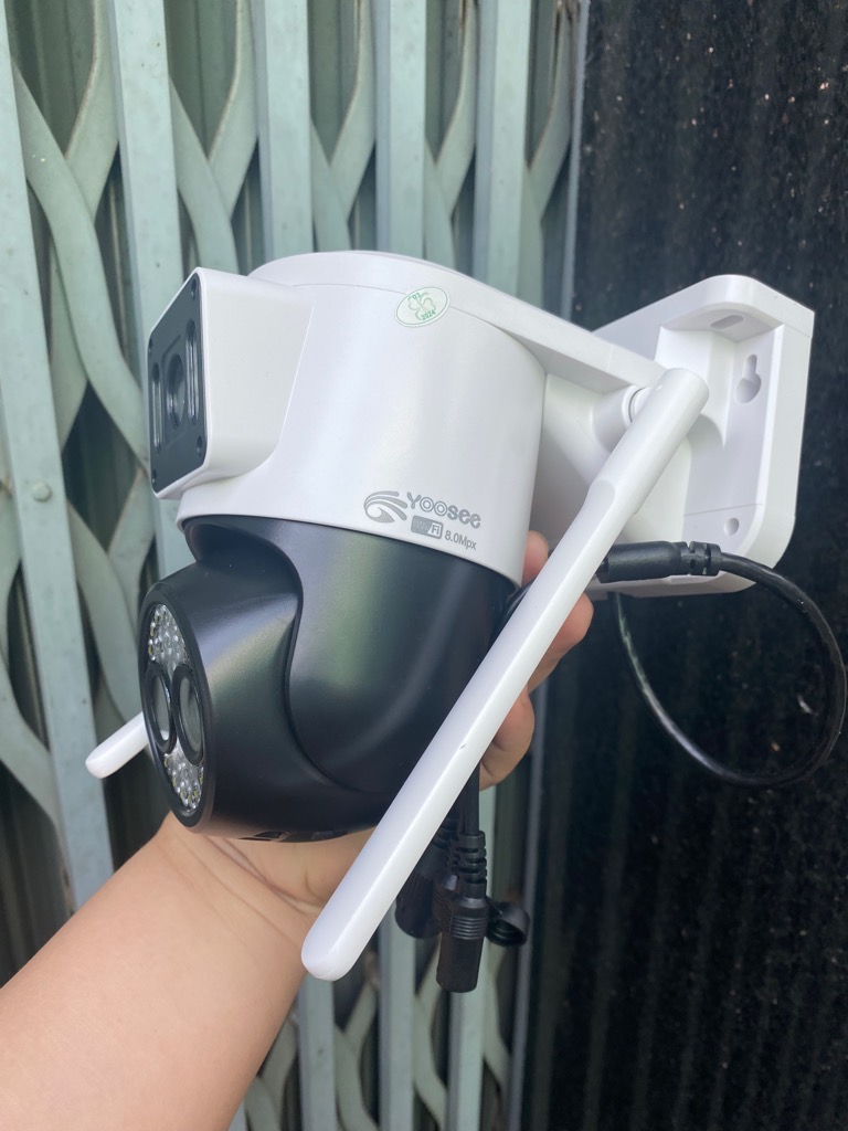 Camera IP Wifi 8.0Mpx Yoosee 3 mắt 3 màn BLQR3 hình Full HD xoay 360 độ, ban đêm có màu [BH: 6 THÁNG] / pktn sale