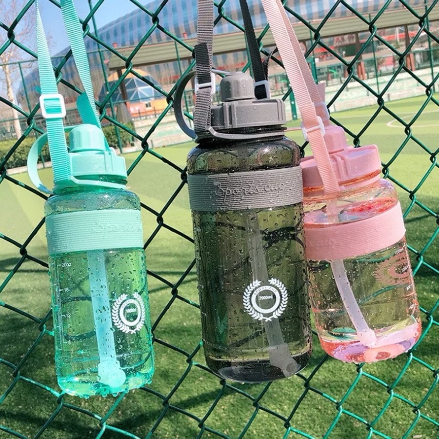 Bình đựng nước NHỰA thể thao Sports Cup 1500ml (1.5L) có quai đeo  [BH: NONE] 1l1c10