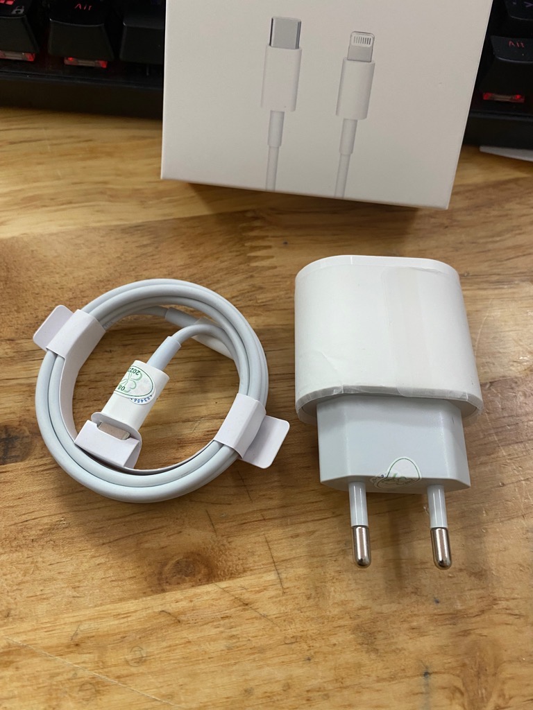 Bộ sạc nhanh 20w chân tròn hộp iPhone 14 Pro Max {Cóc A3447 EMC 3621, Cáp FTL936312TUA} cho iphone 11 12 13 trở lên [BH: 6 tháng]