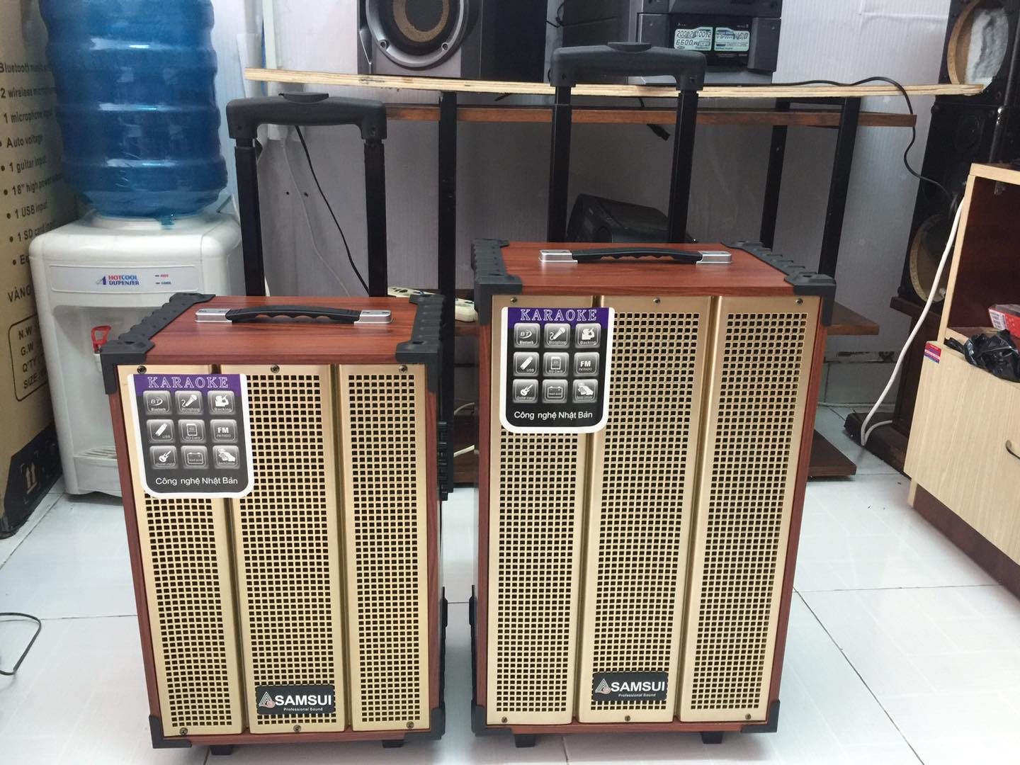 Loa kéo hát karaoke S10 kèm 2 micro không dây hát karaoke [BH 6 tháng]