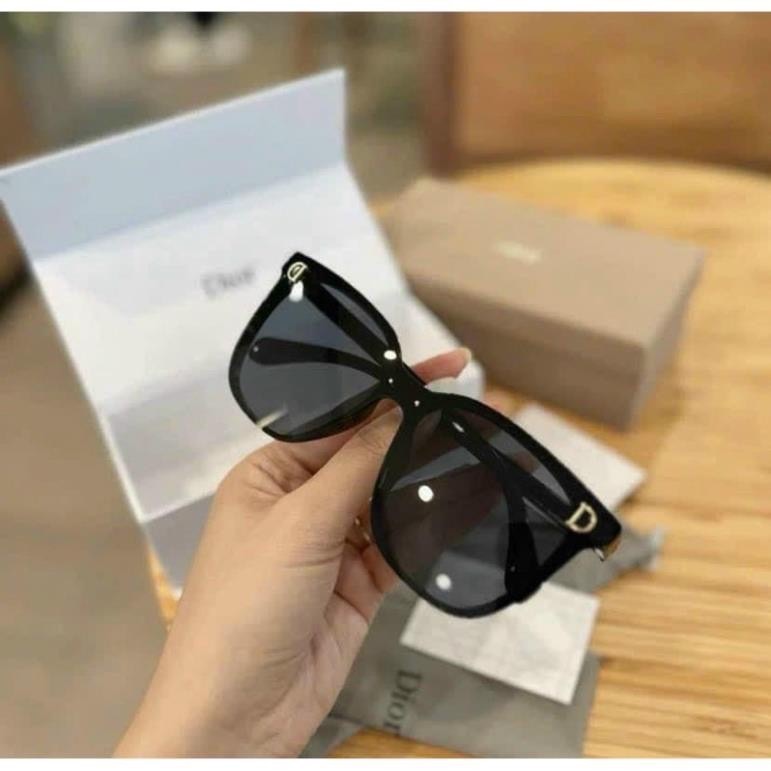 Mắt kính dior Đen có hộp đựng Fullbox siêu sang [BH: NONE]