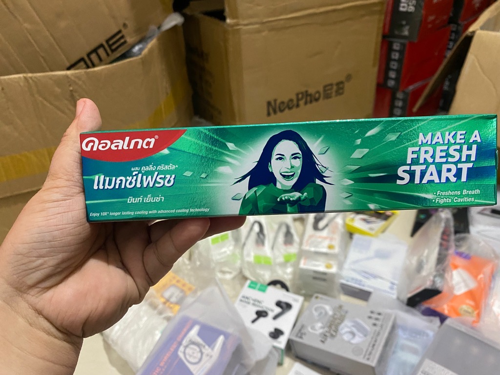 1 Tuýp  Kem đánh răng Colgate Maxfresh Thái Lan [BH: None] / pktn sale