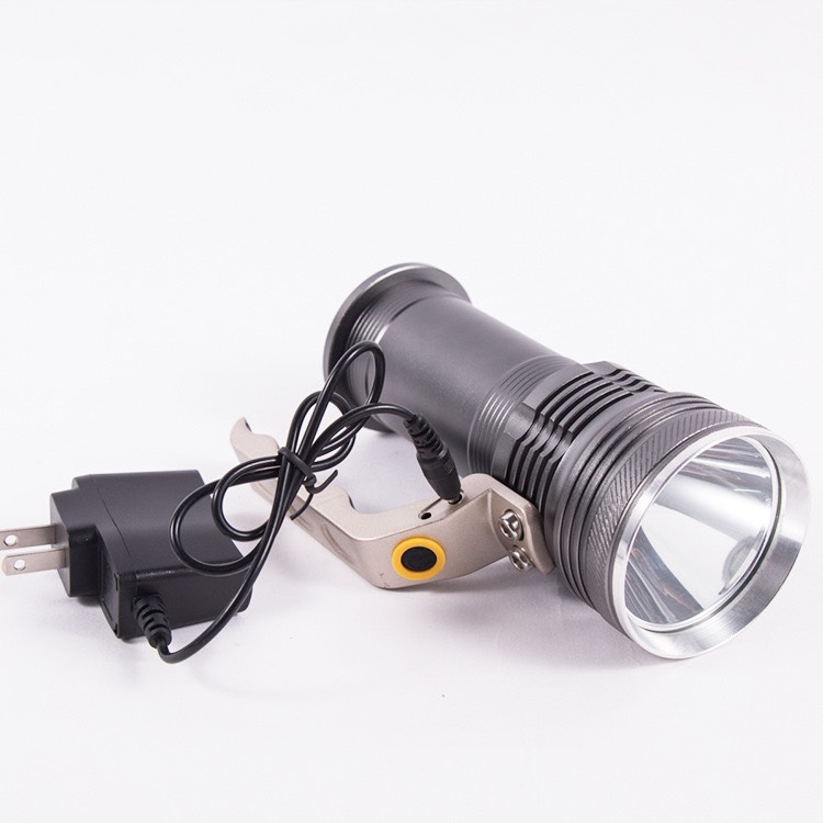 Đèn pin cầm tay XM-L T660 Max 8000 Lumens vỏ kim loại siêu sáng pin trâu [BH 1 tuần]