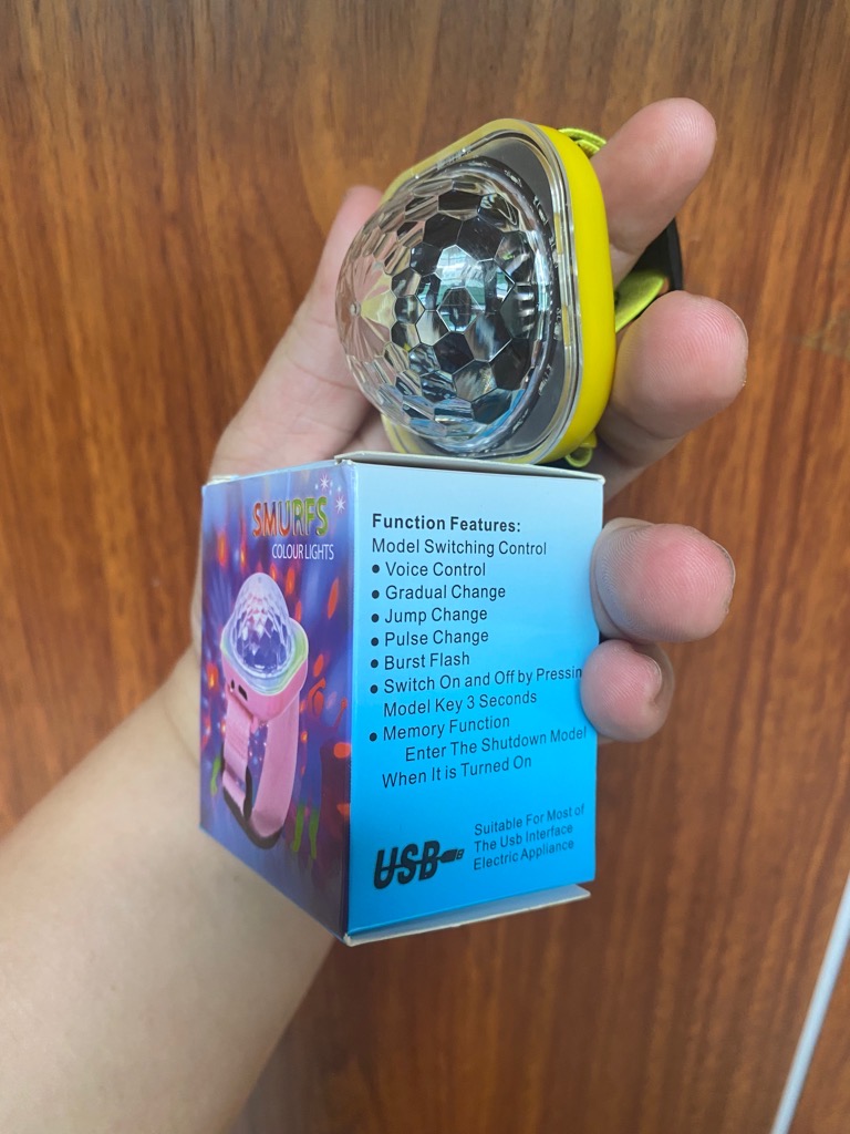 Đèn led vũ trường cảm ứng nhạc, pin sạc, có dây đeo kèm hít tường / kính kiếng xe hơi ô tô, trang trí, sinh nhật [BH: 1 TUẦN]