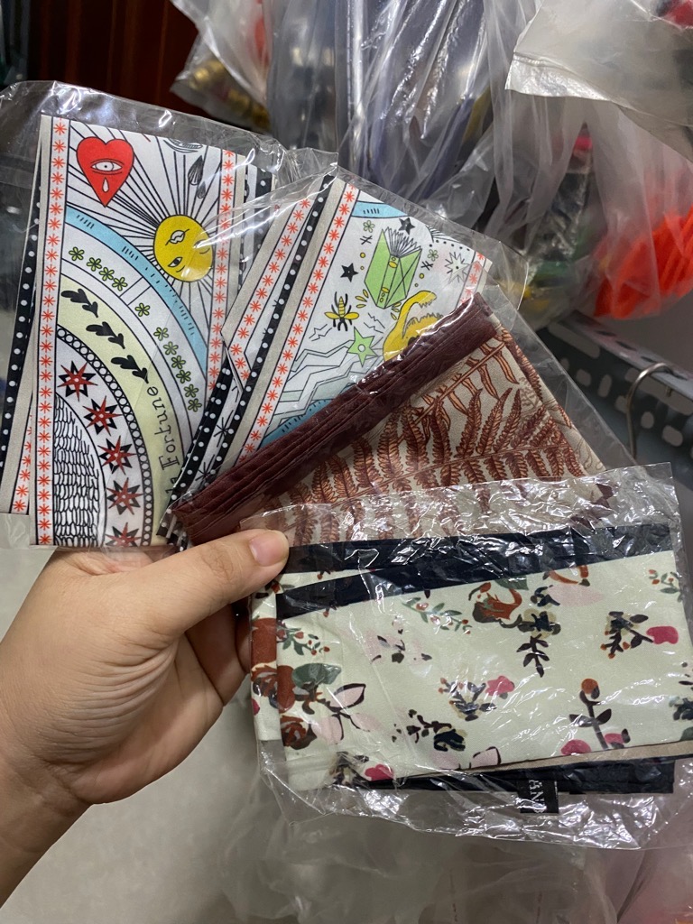 Khăn lụa Satin buộc tóc, quấn túi, quàng cổ turban đa năng nhiều hoạ tiết thời trang / pktn sale