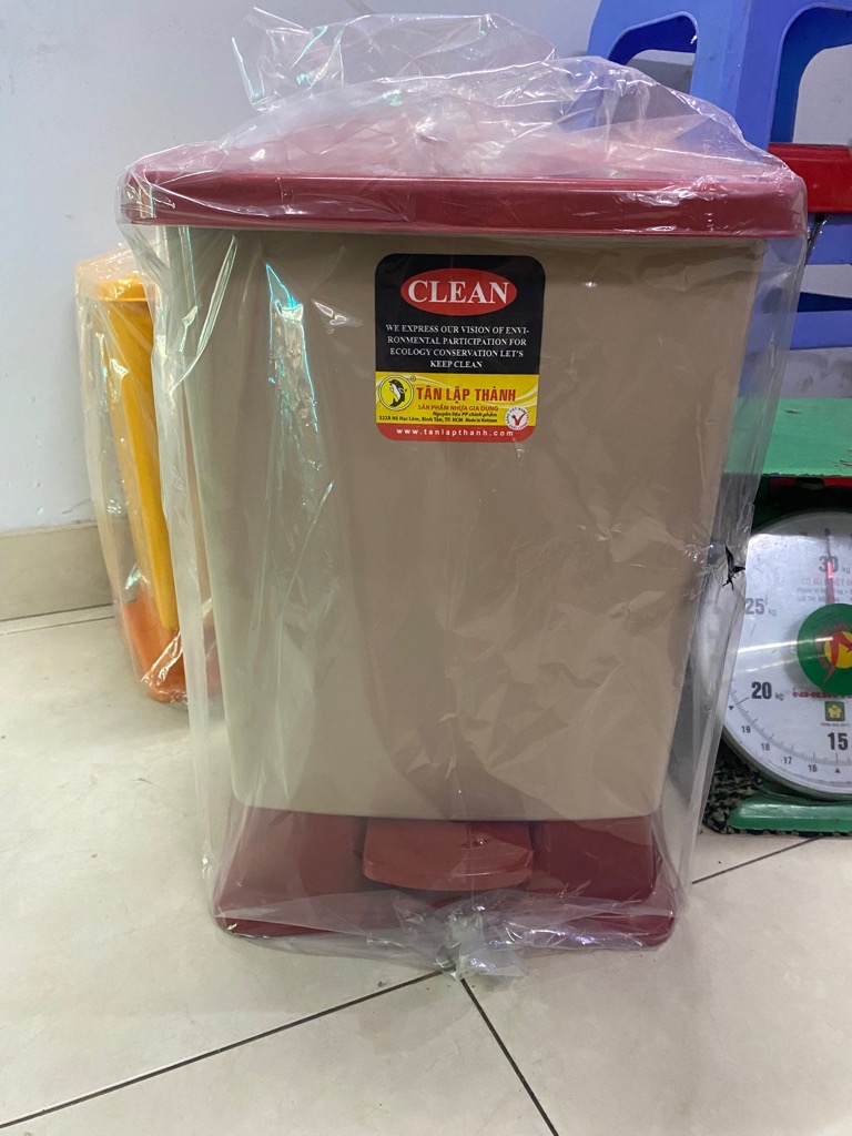 Thùng đựng rác văn phòng CLEAN nắp đạp size to 34X33X46cm
