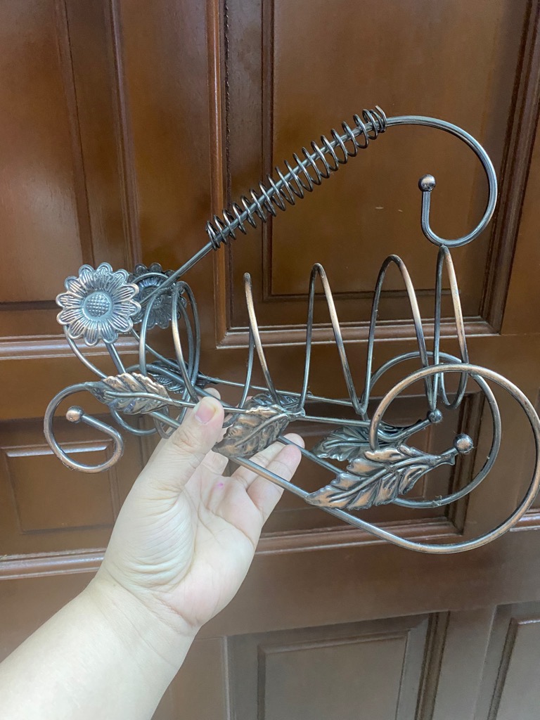 Kệ/ giá đỡ rượu vang thiết kế cổ điển sang trọng [BH: None / pktn sale