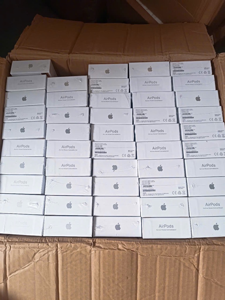 Tai nghe Bluetooth Airpods 4 ANC / Airpods4 logo Tiger 8H (2 tai không nút cao su kèm doc sạc) [BH: 6 Tháng]