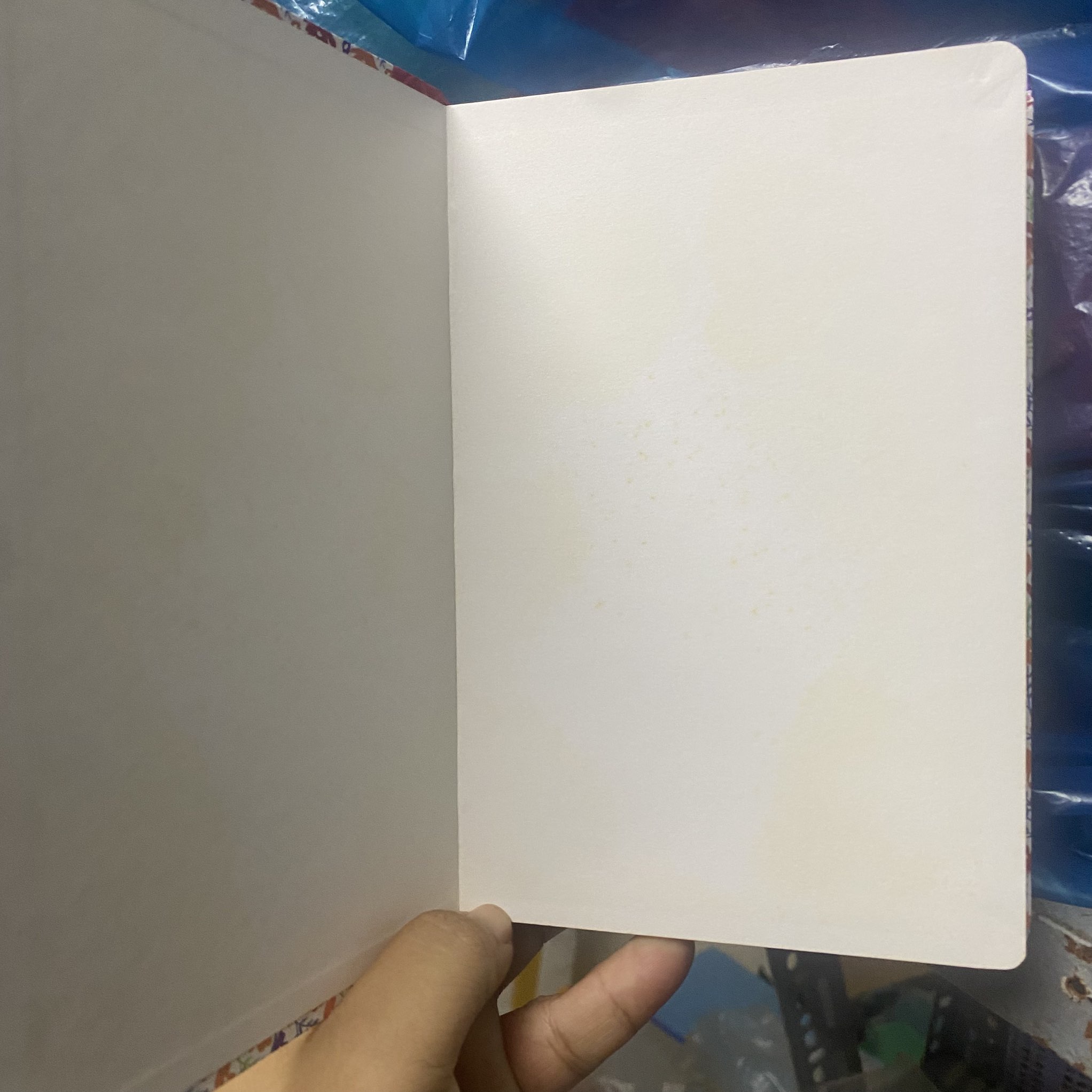 (Xả trang đầu hơi ố) Sổ tay, sổ ghi chú bìa cứng Colorful day 124x186mm [BH: None]