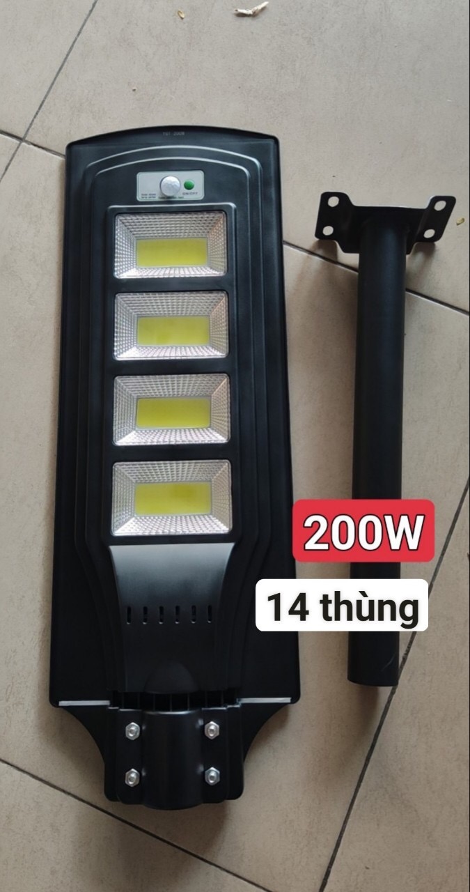 Đèn pha led năng lượng mặt trời 200w D21 siêu sáng Solar Light [BH 6 tháng]