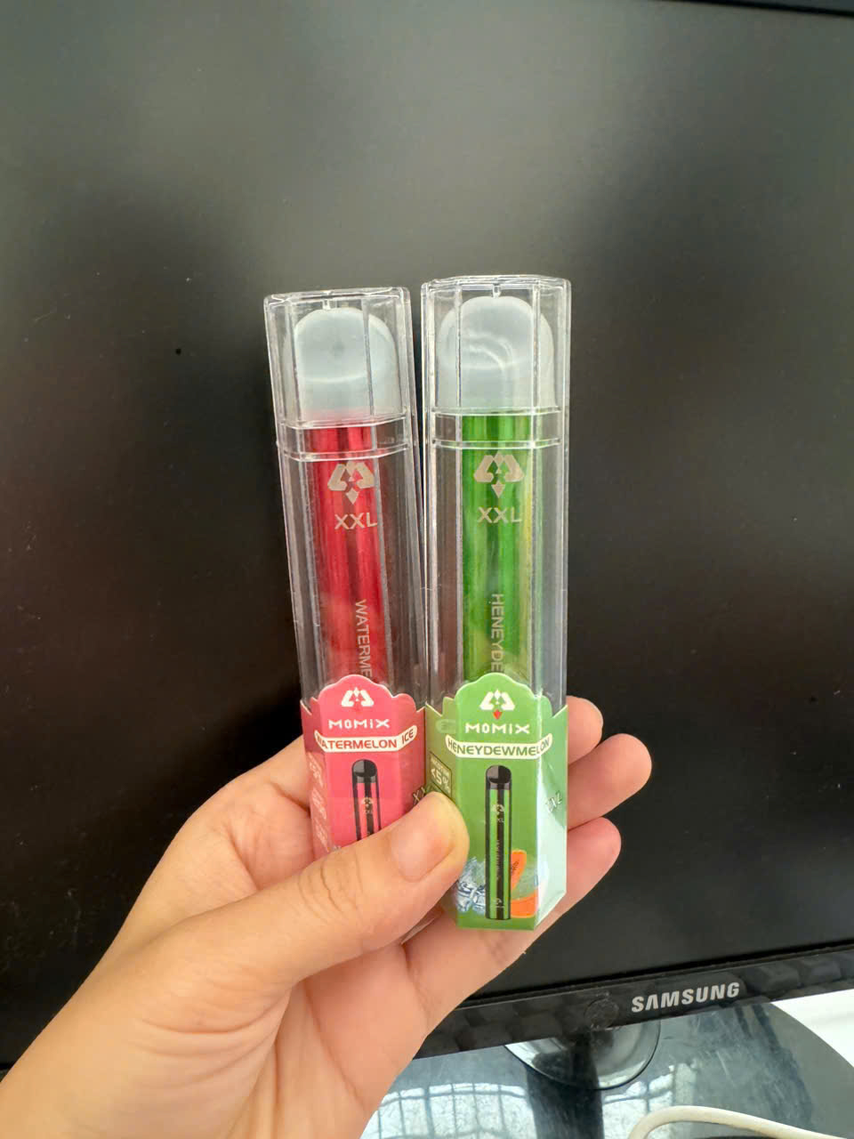 Pod dùng 1 lần 1200 hơi M0MIX nhiều mùi ngẫu nhiên [BH: NONE]1l9c10
