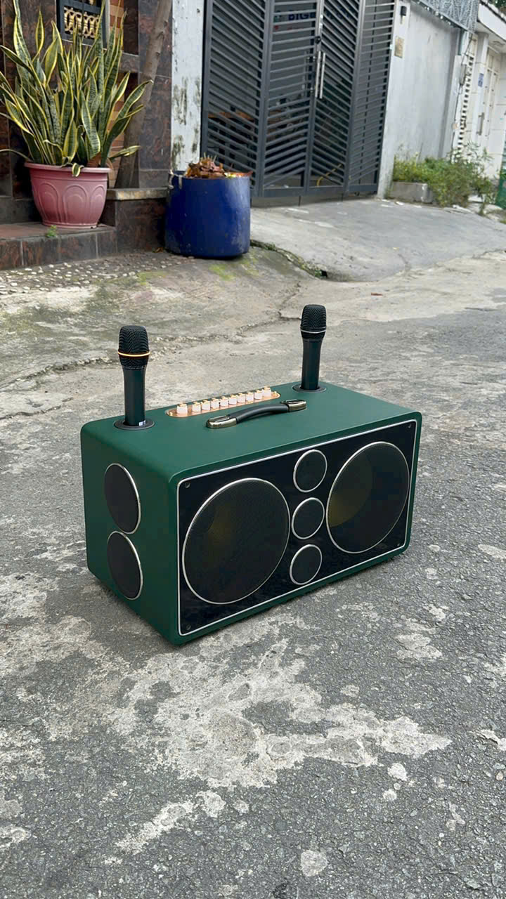 Loa bluetooth karaoke SOUNDBOX S99 bọc da cao cấp kèm 2 micro siêu hay [BH 1 Năm]