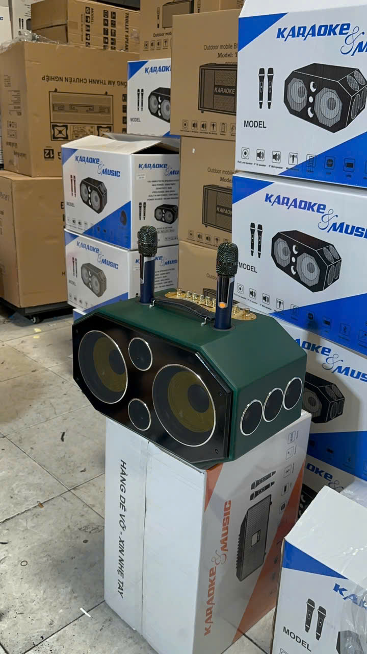 Loa bluetooth karaoke SOUNDBOX J8 bọc da cao cấp kèm 2 micro siêu hay [BH 1 Năm]