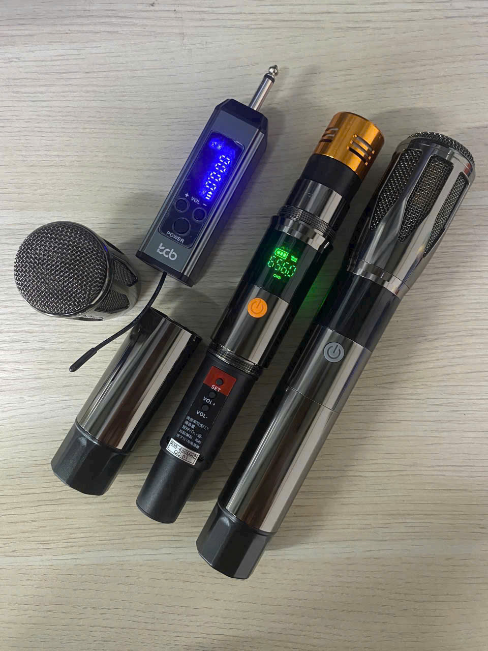 Bộ 2 micro đa năng không dây KCB mẫu mới siêu đẹp có hát siêu hay [BH 1 Tháng]