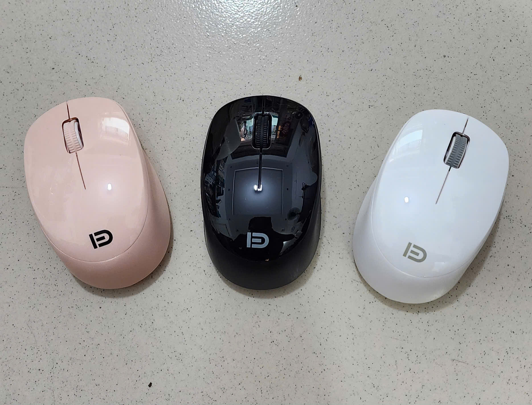 Chuột không dây SILENT M702 mẫu chuột văn phòng click silent siêu tiện lợi [BH 1 Năm]