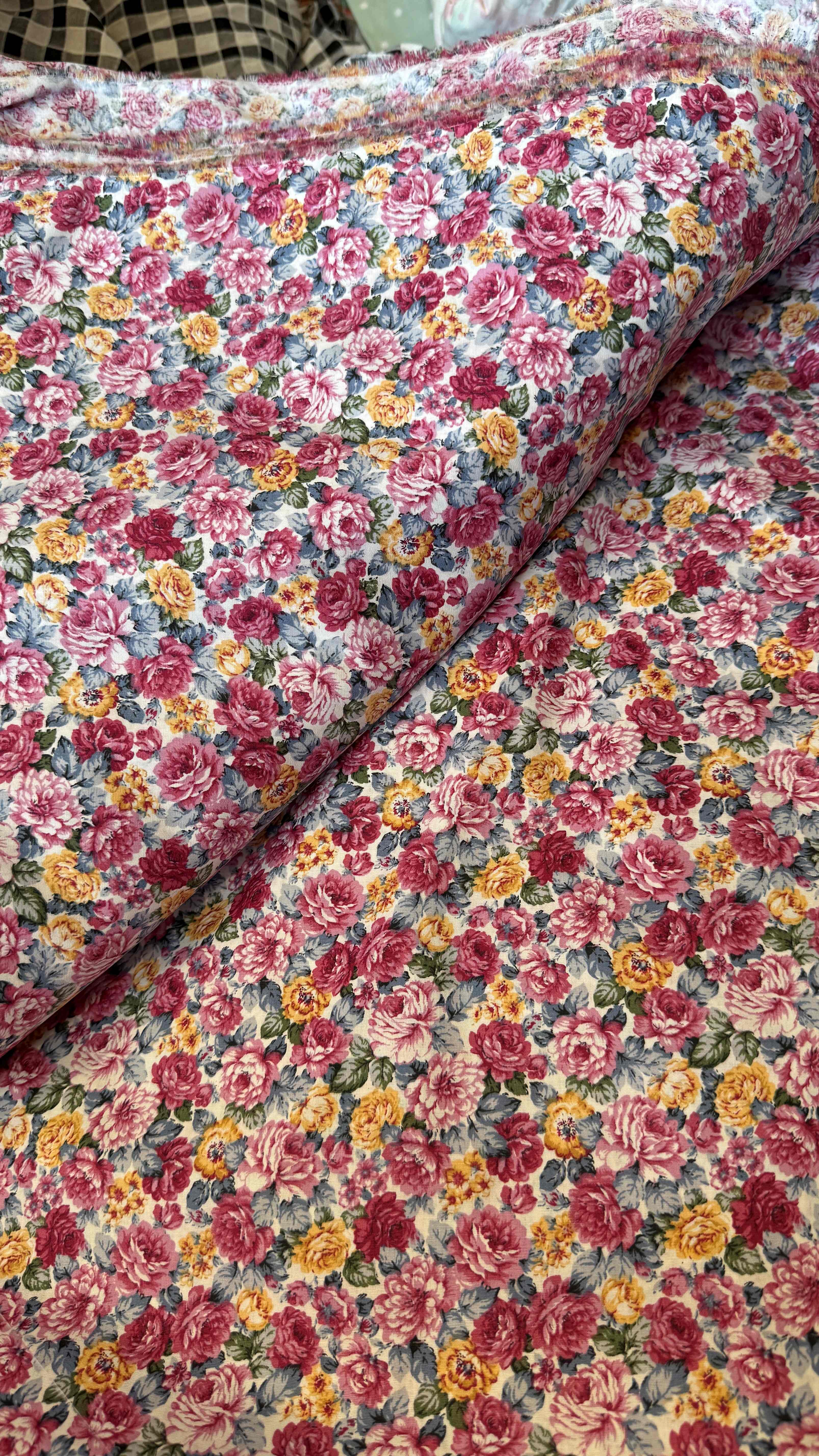 Vải thô cotton (SLx0.5m khổ 1.45m) kate lụa 3D họa tiết in hoa nhí phong phú, đa dạng, bắt mắt.