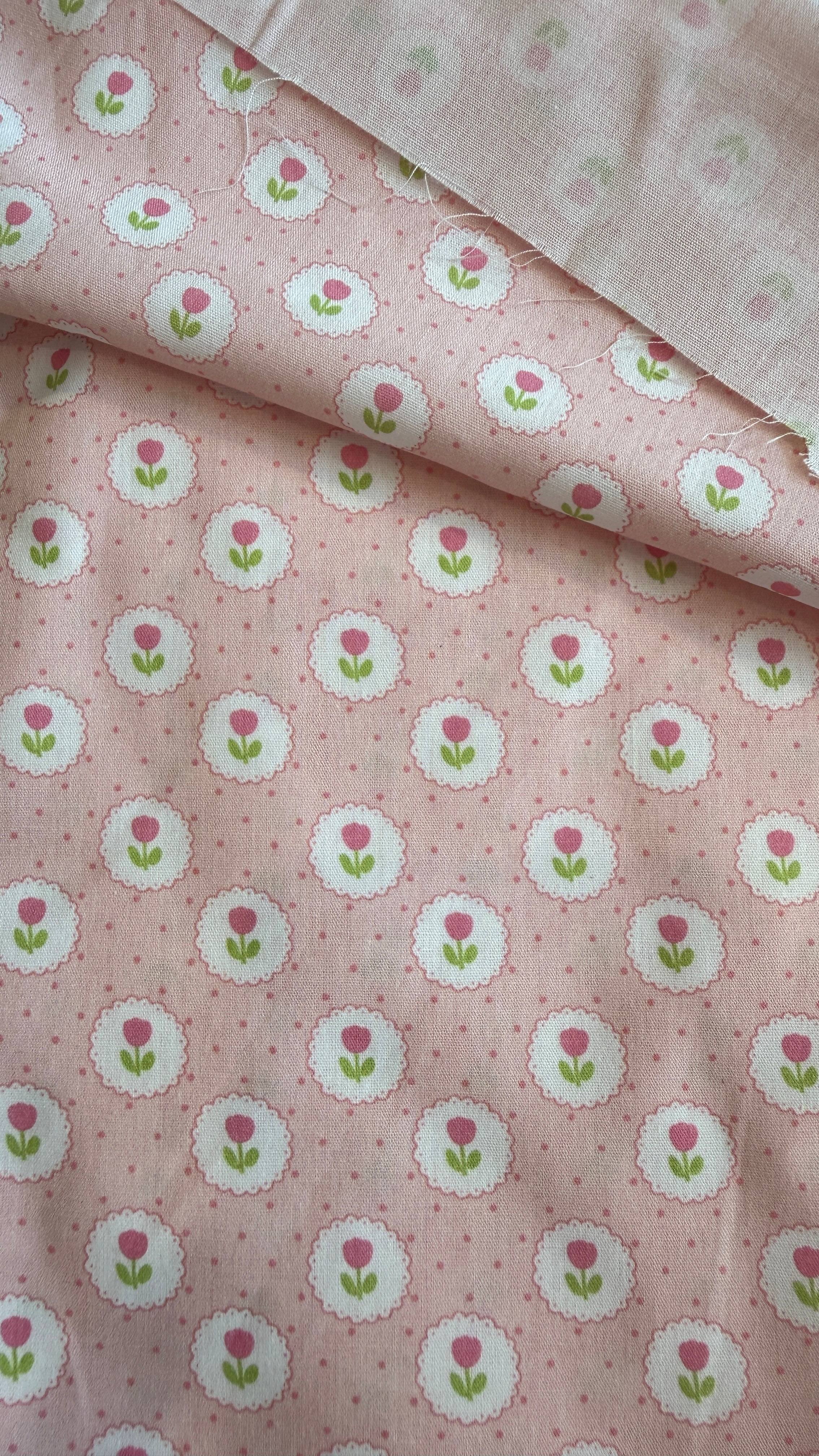 Vải thô cotton (SLx0.5m khổ 1.45m) kate lụa 3D họa tiết in hoa nhí phong phú, đa dạng, bắt mắt.