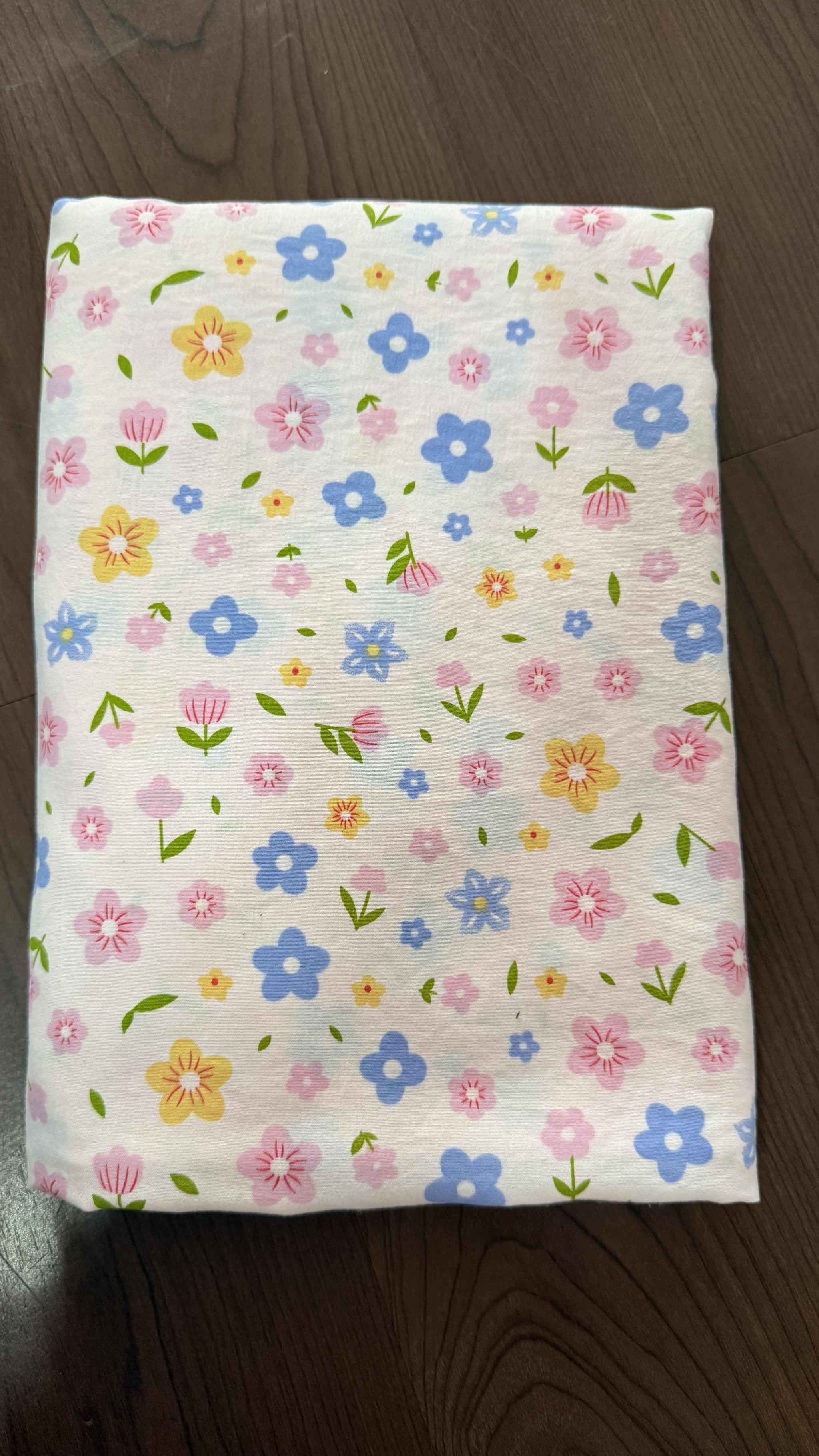 Vải Cotton hàn (đũi lạnh) in hoa, hình cute - may bộ, đầm, handmade, decor (dài 1m, khổ 1m6, vải cắt liền)