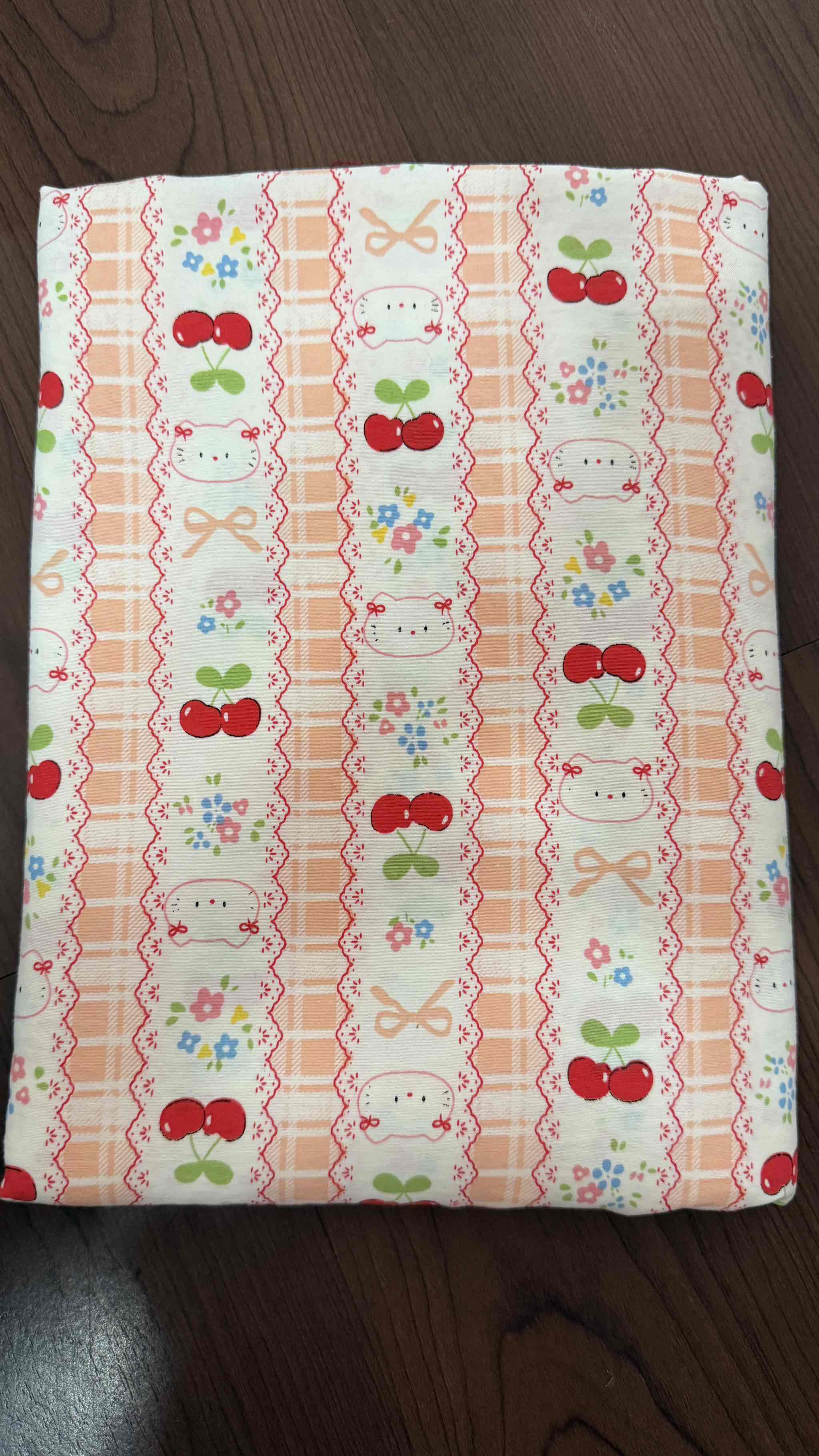 Vải Cotton hàn (đũi lạnh) in hoa, hình cute - may bộ, đầm, handmade, decor (dài 1m, khổ 1m6, vải cắt liền)