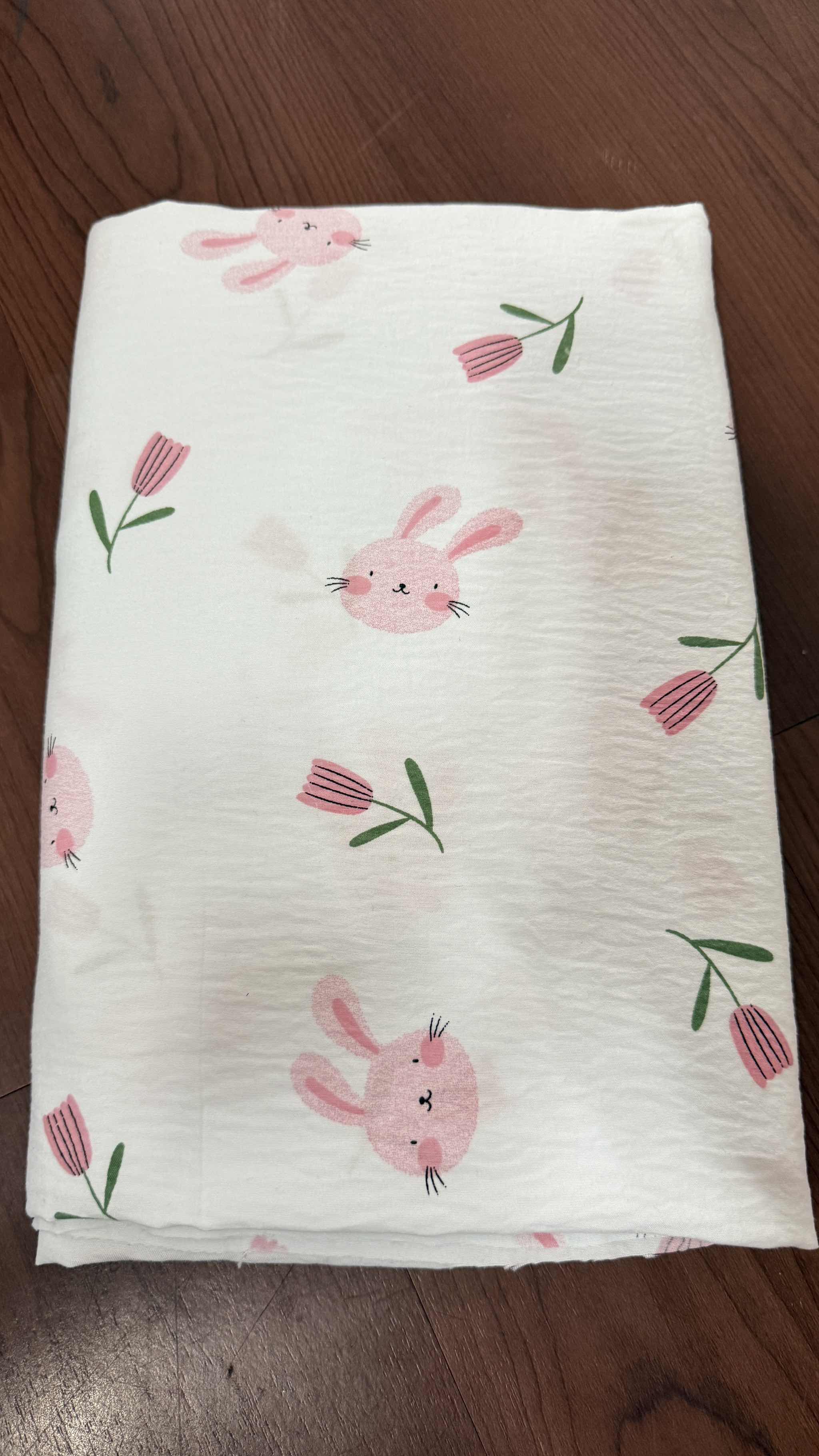 Vải Cotton hàn (đũi lạnh) in hoa, hình cute - may bộ, đầm, handmade, decor (dài 1m, khổ 1m6, vải cắt liền)