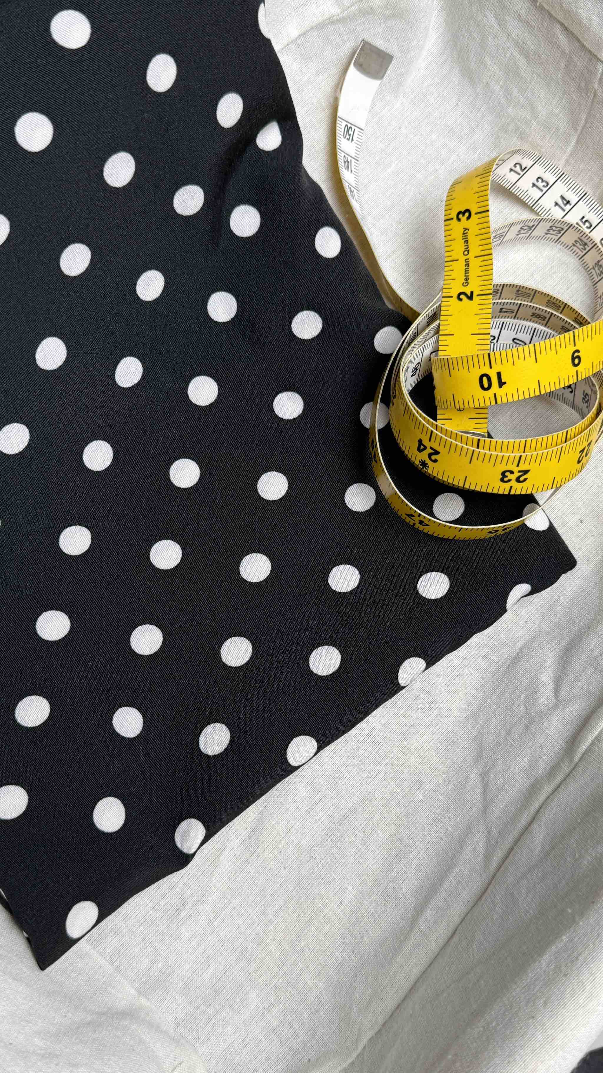 Vải Lụa 100D in bi nhiều màu - may đầm, áo dài, áo bà ba (dài 1m, khổ 1m5, vải cắt liền)