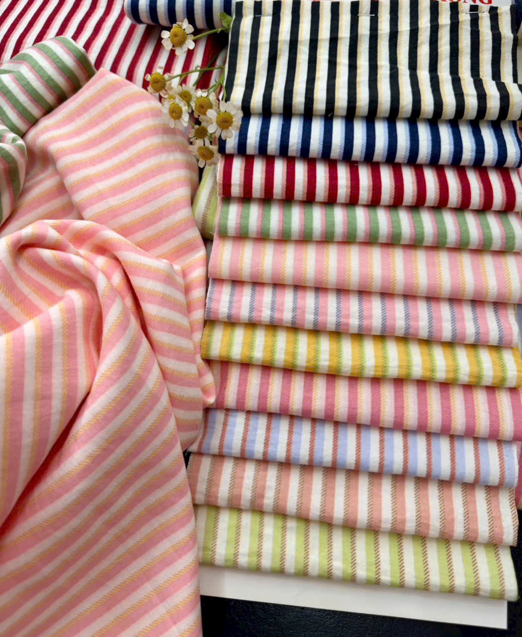Vải Cotton hàn (đũi lạnh) sọc - may bộ, đầm, handmade, decor (dài 1m, khổ 1m6, vải cắt liền)
