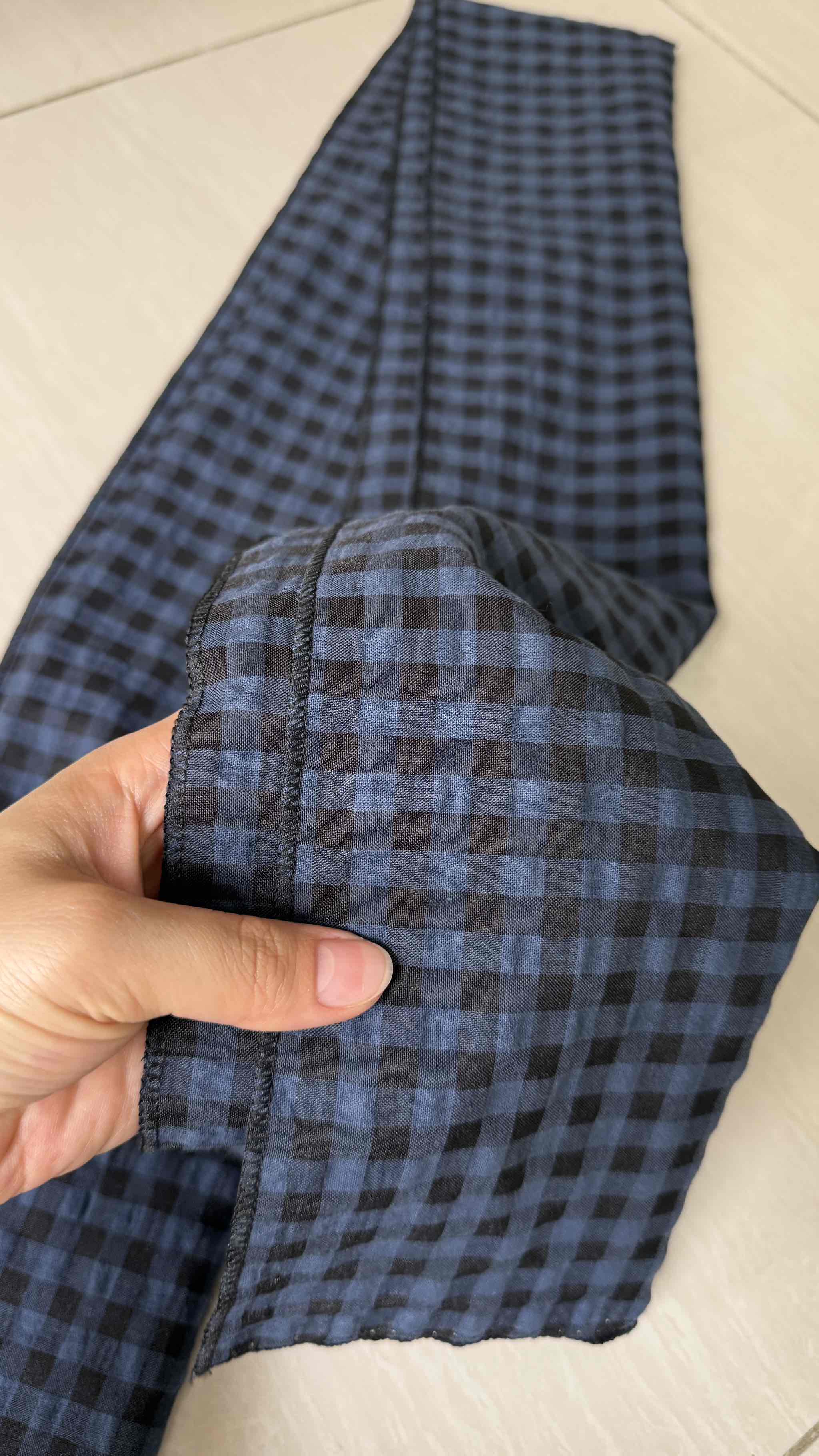 Khăn rằn Nam Bộ cho người lớn và trẻ em - nhận đặt số lượng và kích thước riêng theo yêu cầu.