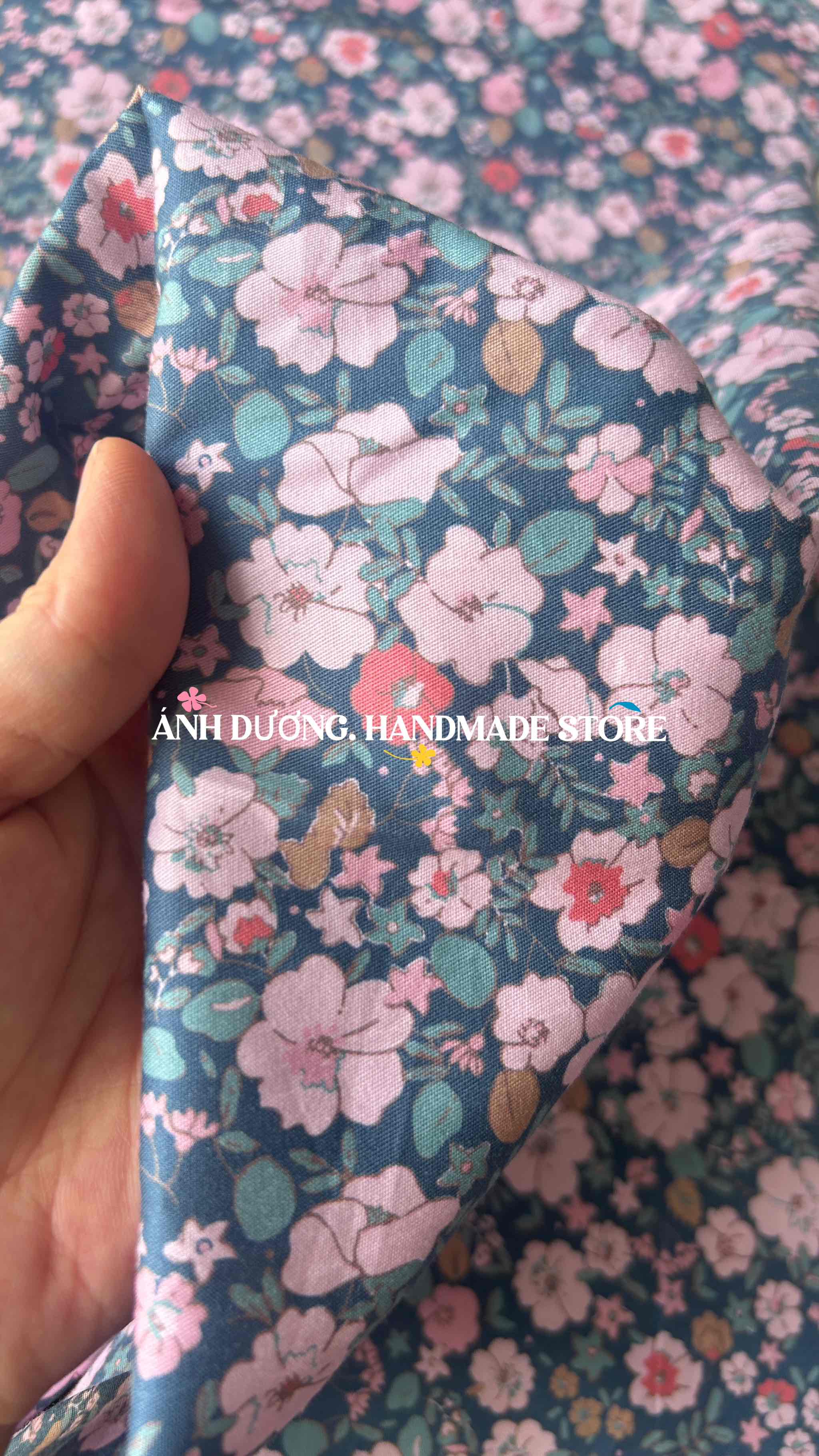 Vải thô cotton (SLx0.5m khổ 1.45m) kate lụa 3D họa tiết in hoa nhí phong phú, đa dạng, bắt mắt.