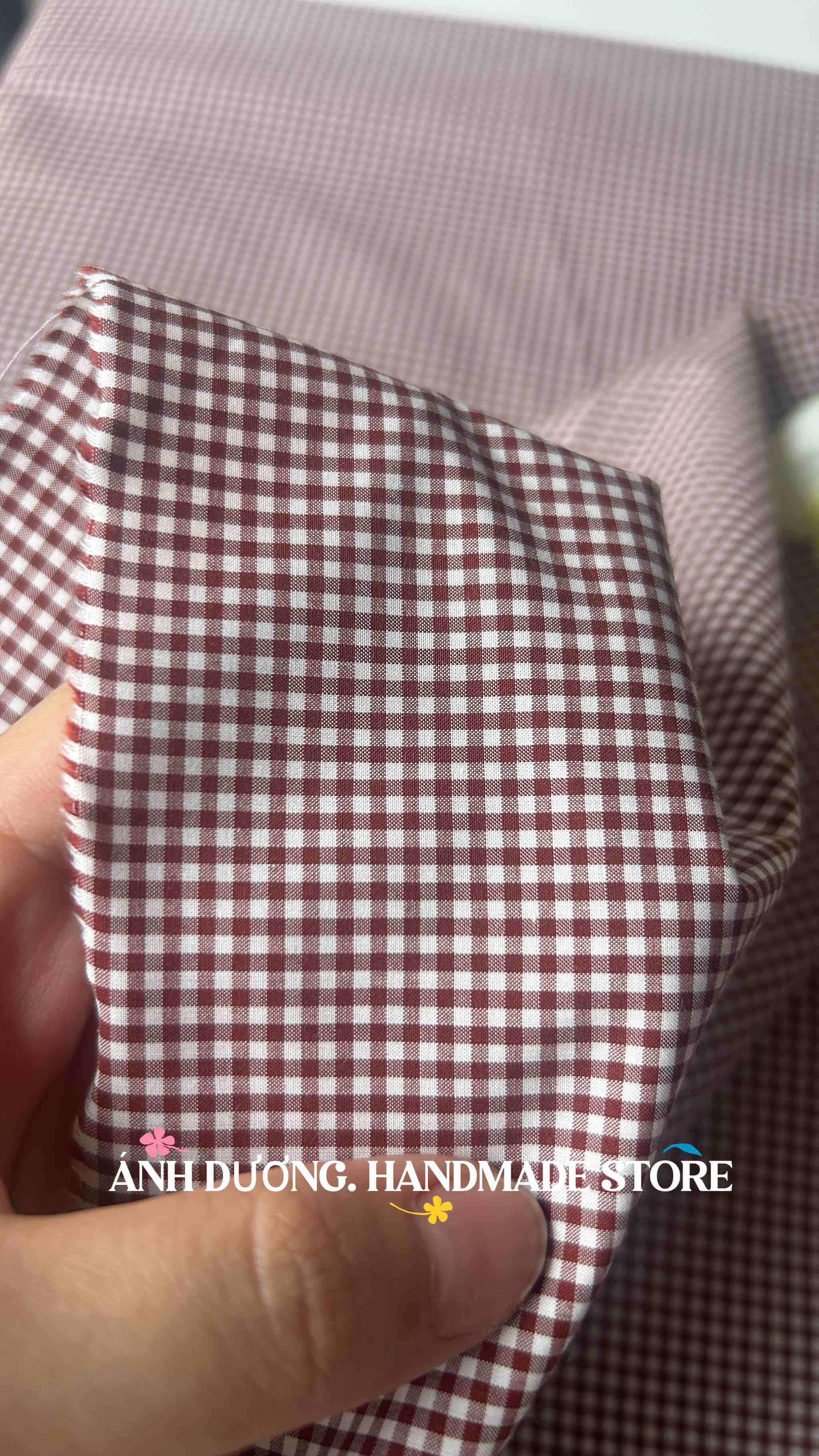 Vải cotton (SLx0.5m khổ 1.4m) kate caro in hình rõ nét, màu sắc rực rỡ, thấm hút tốt.