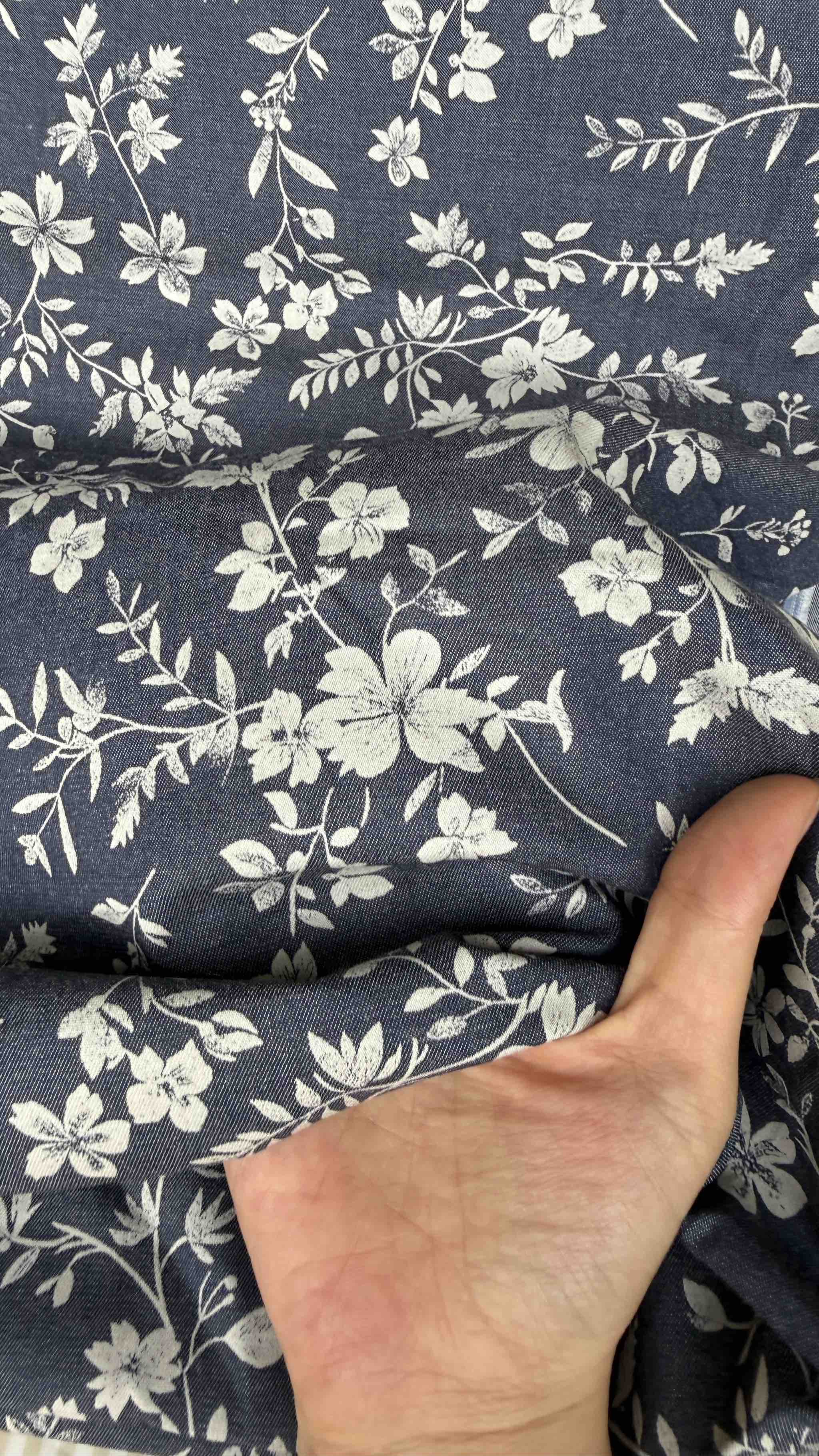 Vải Thô cotton denim in hoa - may bộ, đầm, decor, handmade (dài 1m, khổ 1m45, vải cắt liền)