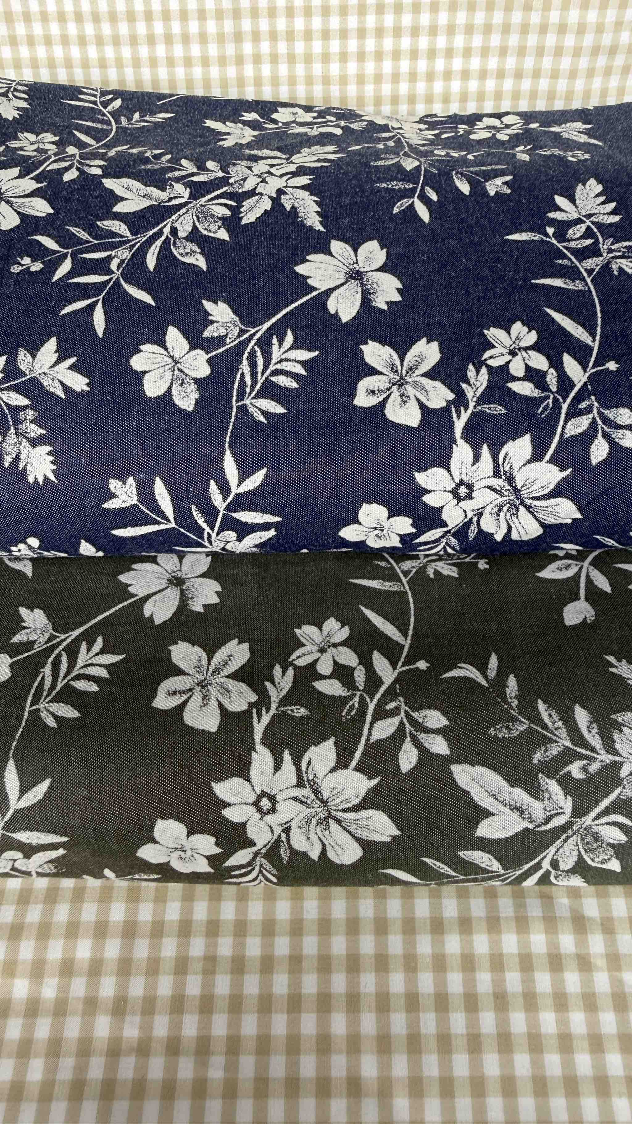 Vải Thô cotton denim in hoa - may bộ, đầm, decor, handmade (dài 1m, khổ 1m45, vải cắt liền)