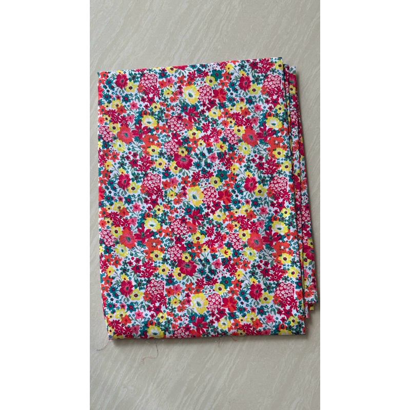 Vải Kate (SLx0.5m khổ đa dạng) in hoa may đầm, áo, decor, khăn trải bàn, dã ngoại...