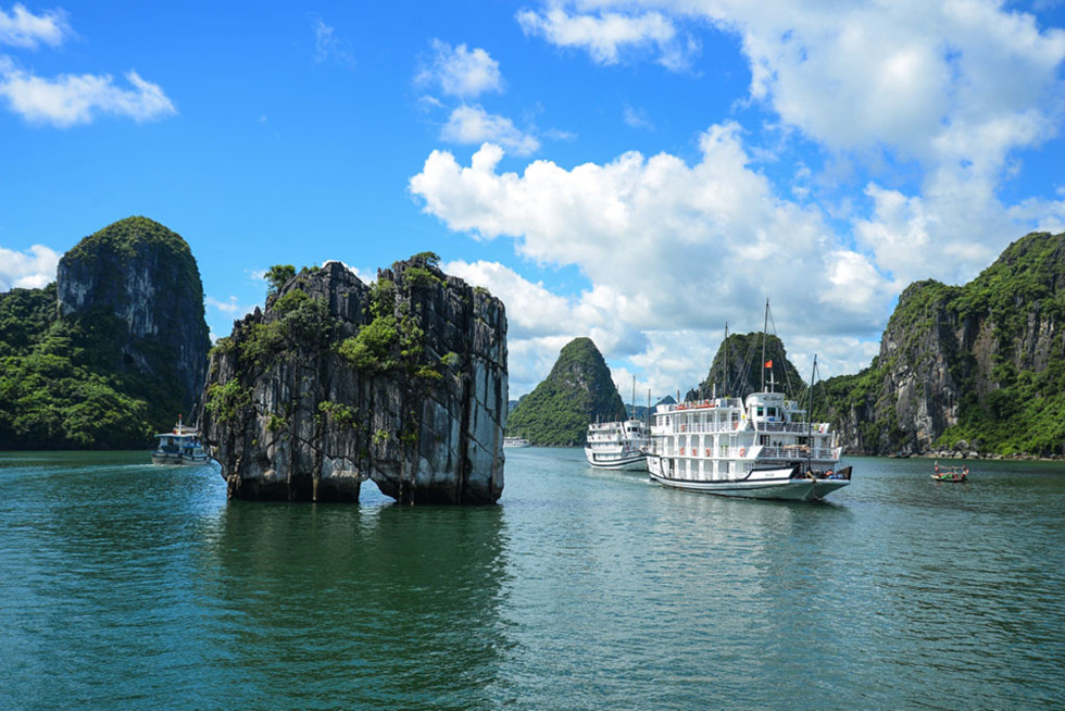 HOT TOUR VINH- HẠ LONG 2 NGÀY 1 ĐÊM