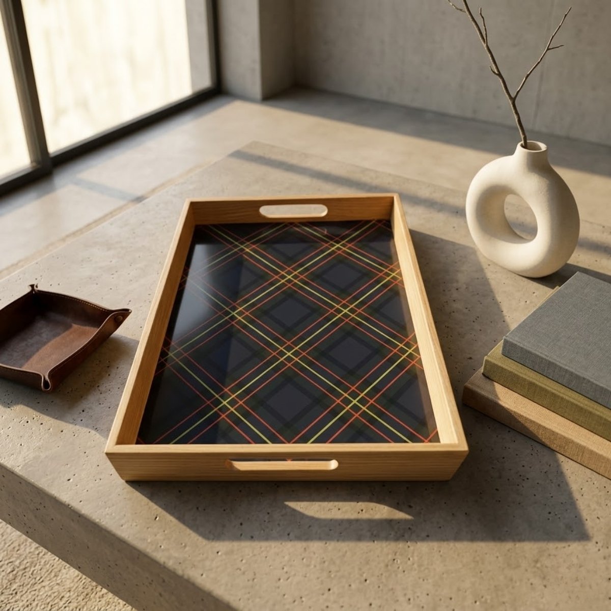 Khay trang trí bằng gỗ sồi với mặt kẻ sọc plaid