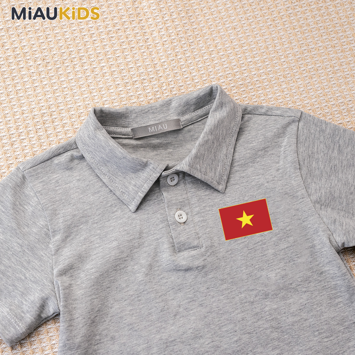 Áo Polo Cờ Đỏ Sao Vàng Cotton Cao Cấp Cho Bé 1-8 Tuổi