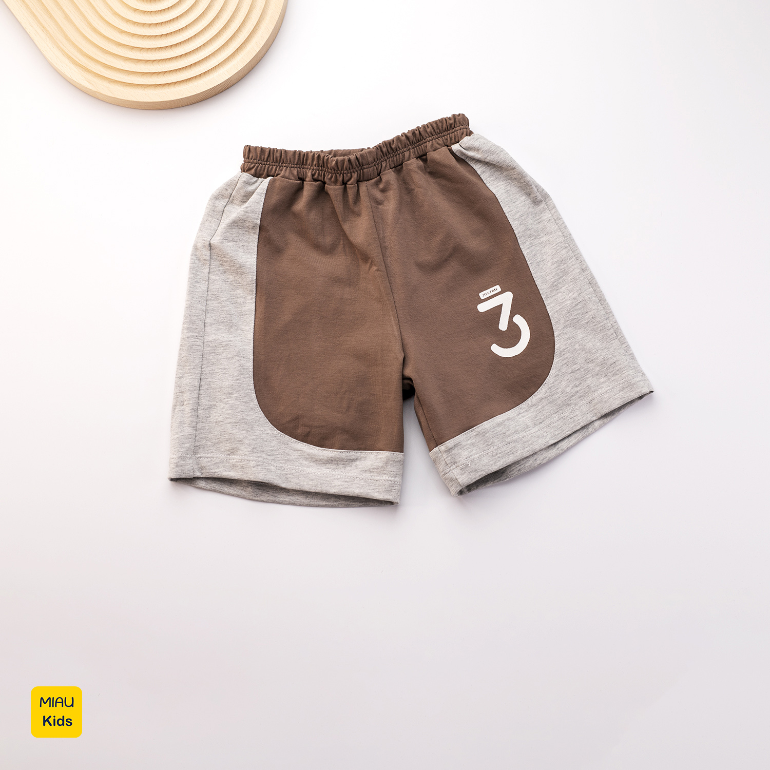 Bộ ba lỗ bé trai hoạ tiết Số 3 Justme thời trang khoẻ khoắn, thun cotton mát mịn cho bé mặc nhà mát mẻ đi học đi chơi