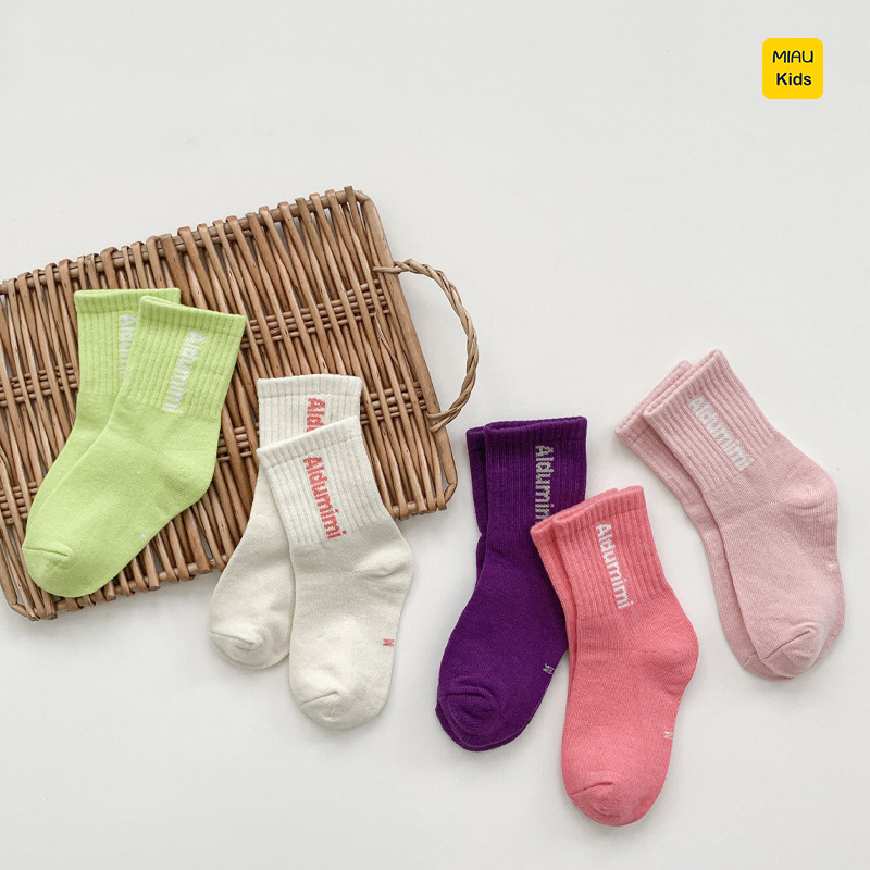 Vớ Tất cotton nhiều màu cho bé, co giãn thoáng khí cho bé mang đi học đi chơi