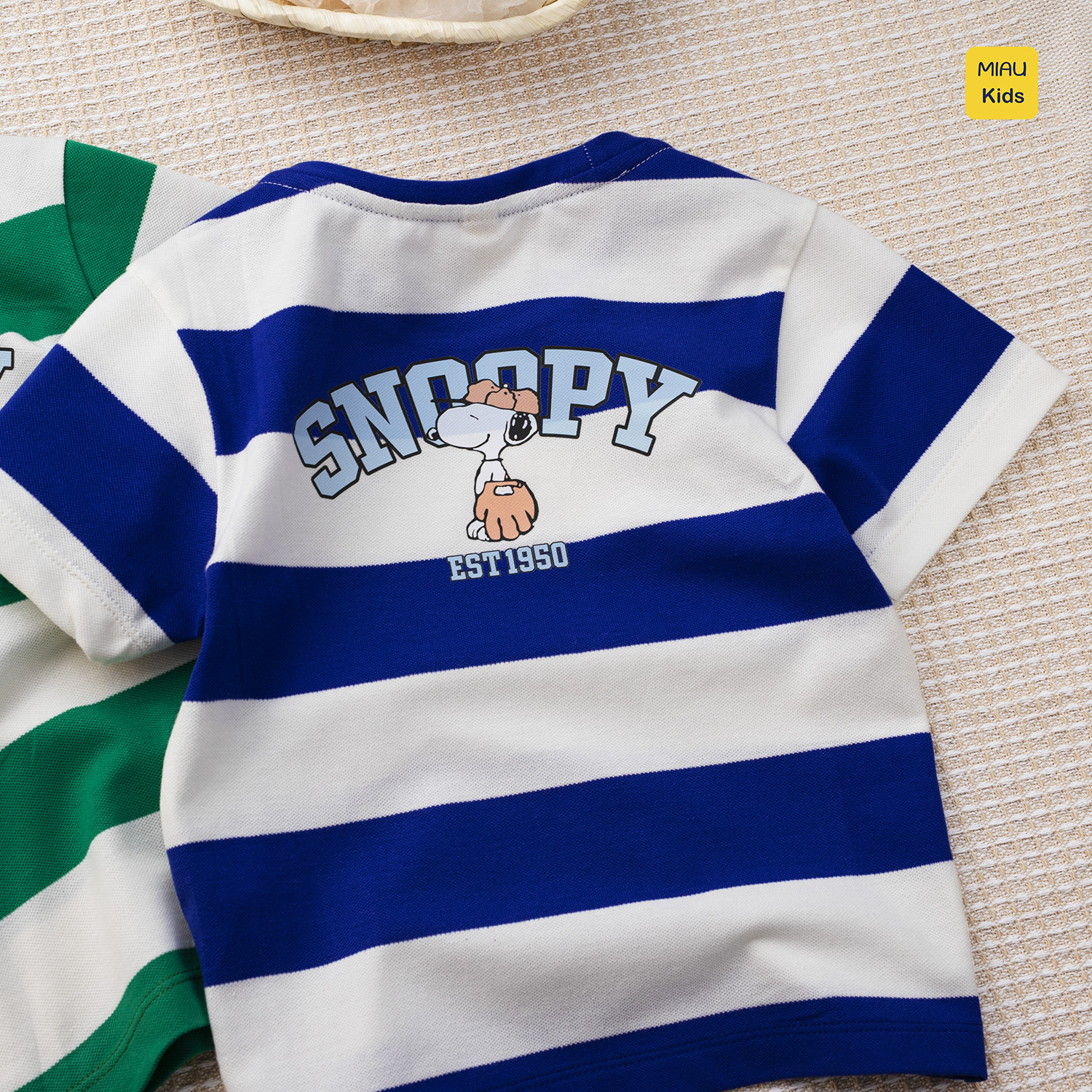 Áo thun sọc cho bé trai in hình chú chó Snoopy dễ thương, chất thun cotton tổ ong thoáng mát cho bé mặc đi học đi chơi