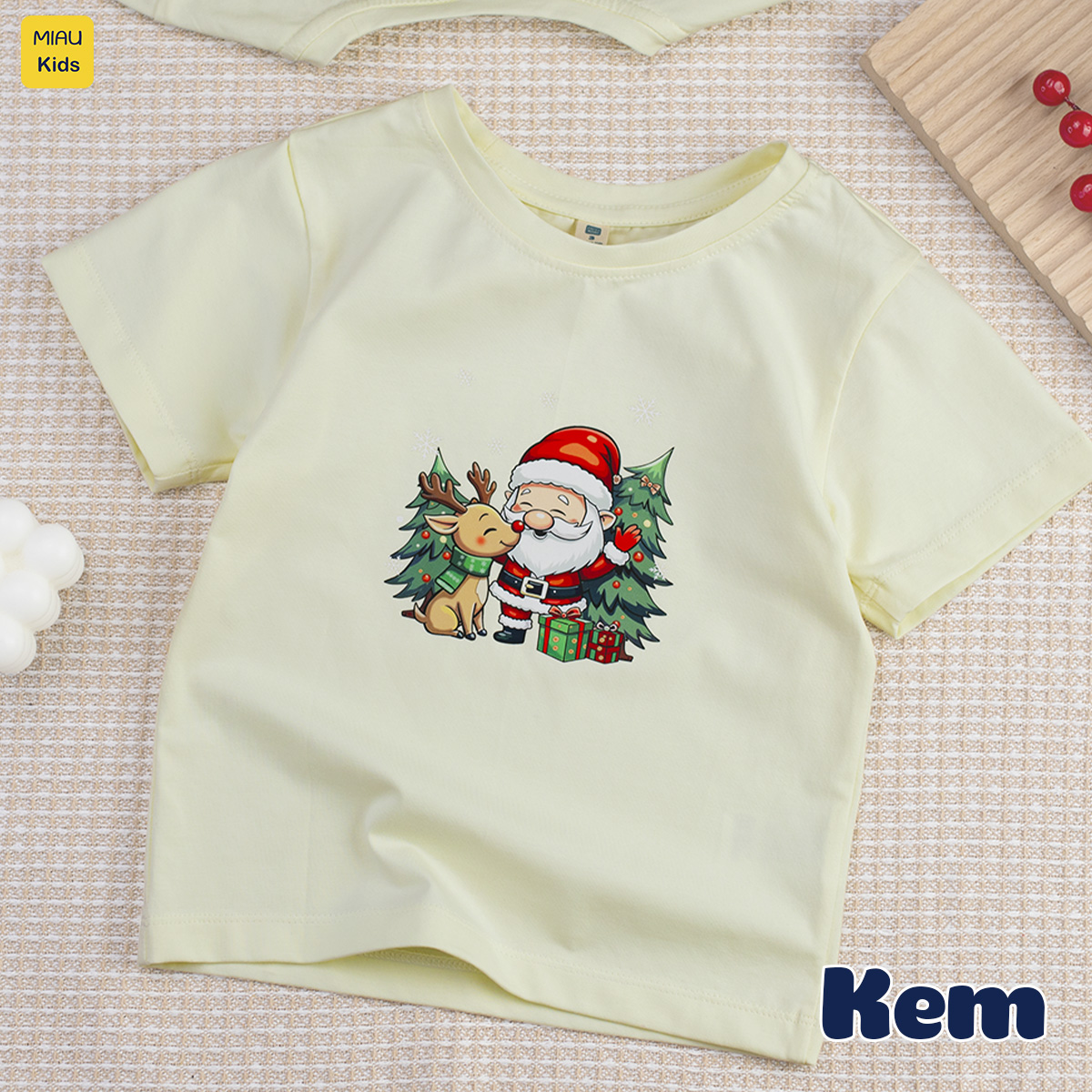 Áo Thun Cho Bé Trai, Bé Gái In Hình Ông Già Noel Và Chú Tuần Lộc-  Món Quà Thú Vị Cho Mùa Noel