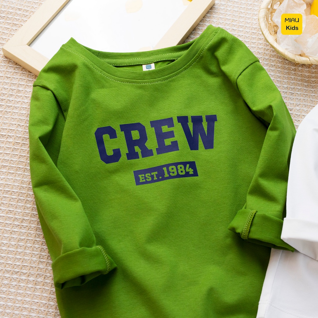 Áo thun dài tay cho bé in chữ Crew dễ thương cá tính, chất thun cotton mát mịn cho bé mặc đi học đi chơi