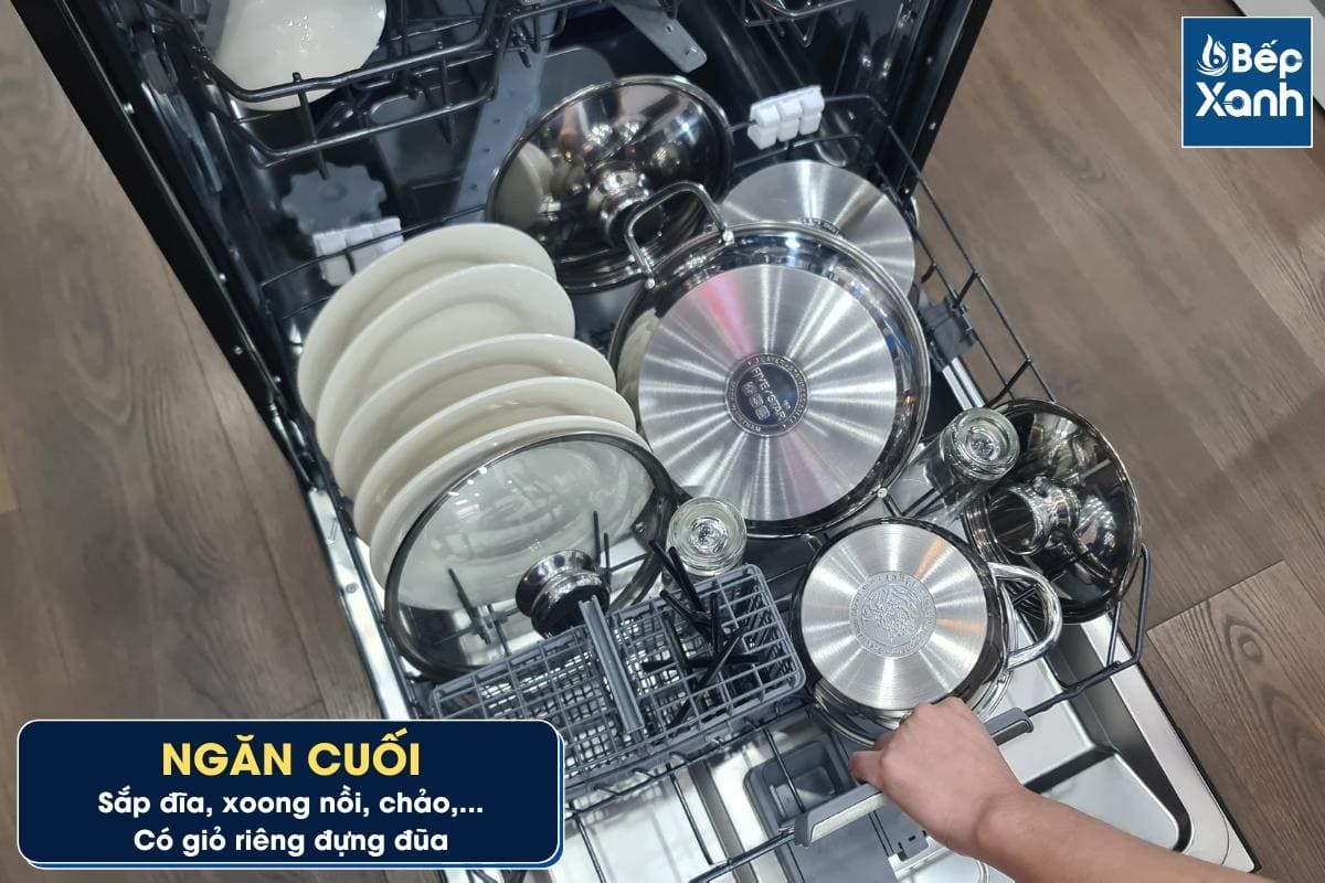 Máy Rửa Chén Độc Lập 15 Bộ Hafele HDW-F60F 533.23.310 / Tặng bếp từ đơn 2.660.000đ