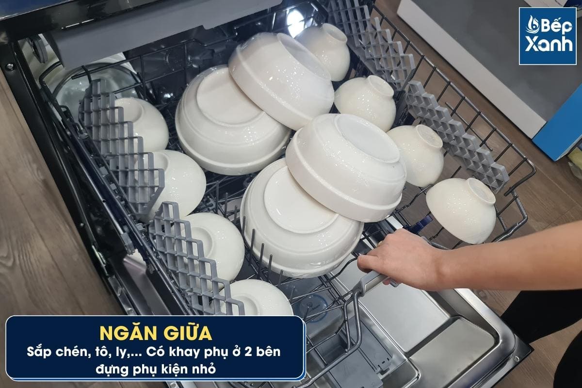 Máy Rửa Chén Độc Lập 15 Bộ Hafele HDW-F60F 533.23.310 / Tặng bếp từ đơn 2.660.000đ