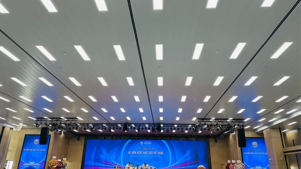 Cửa gió điều hòa kéo dài