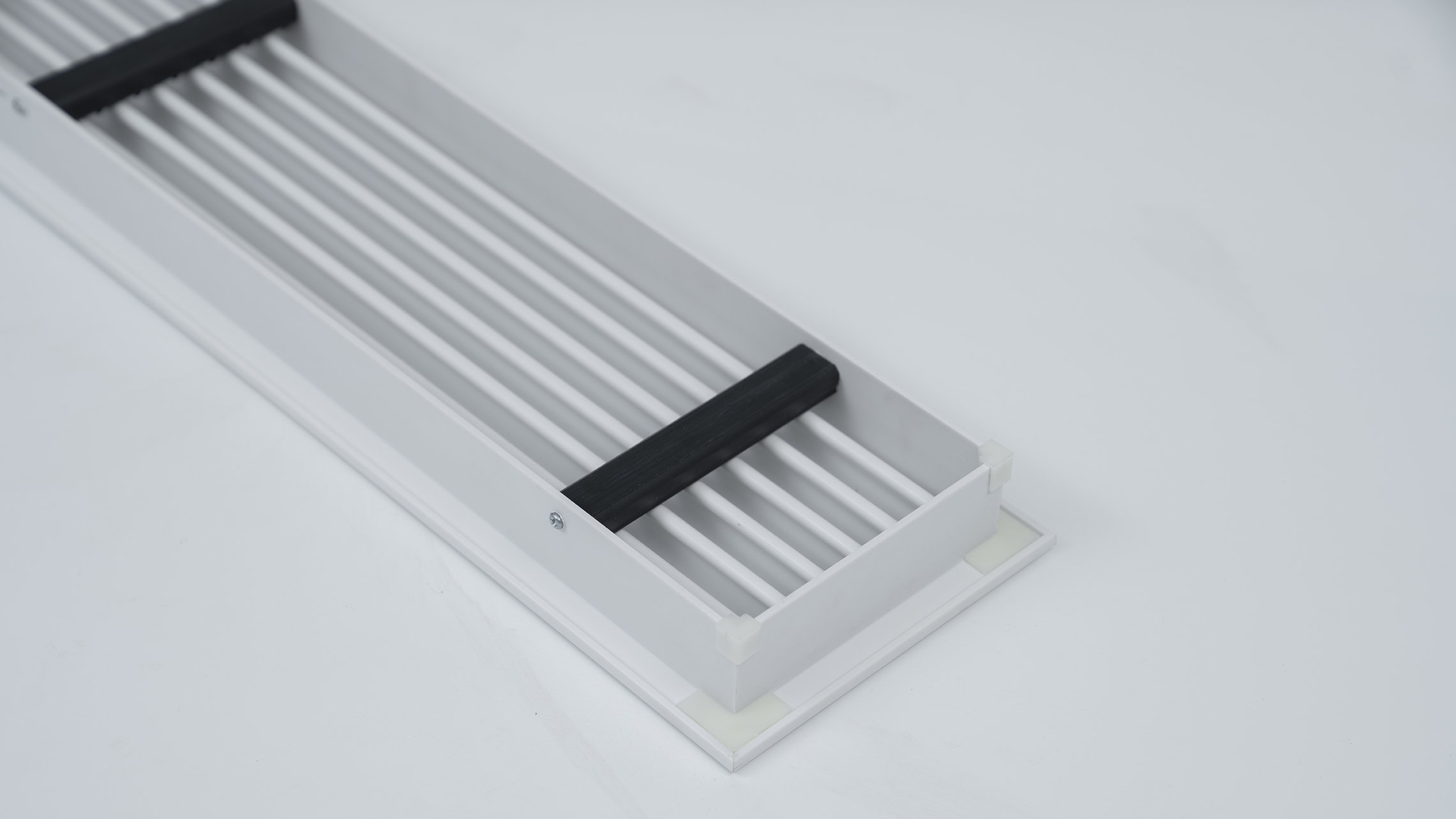 Cửa gió STANDARD khung viền 15mm,nan cong tuyến tính