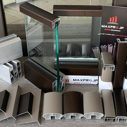 Vì sao cửa nhôm Maxpro phù hợp nhà phố tại Nghệ An – Giải pháp chống ồn, chống nóng, bền đẹp lâu dài