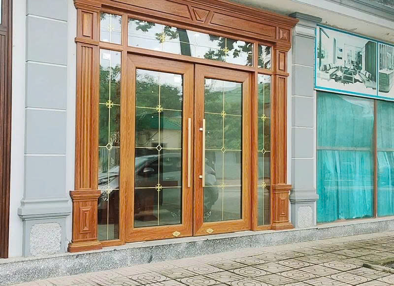 Cửa nhôm vân gỗ – Lựa chọn đẳng cấp cho ngôi nhà của bạn
