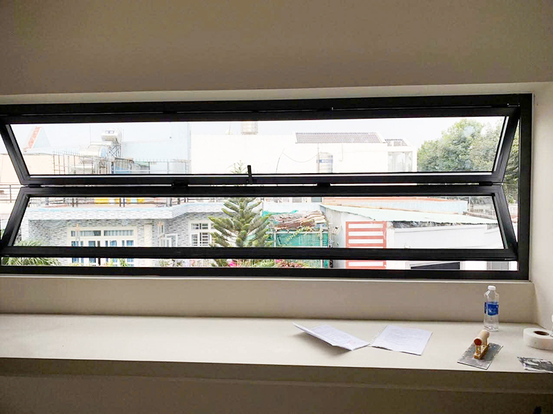 Cửa Sổ Mở Hất